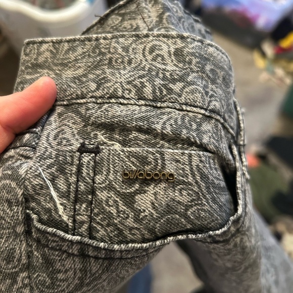 Y2K Billabong low rise boho grey and black patterned skinny jeans - Picture 7 of 7